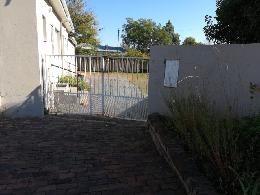 6 Bedroom Property for Sale in Colesberg Northern Cape